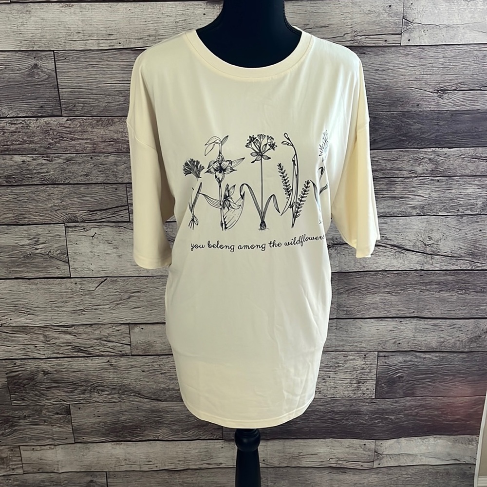 Brand new oversized T-shirt